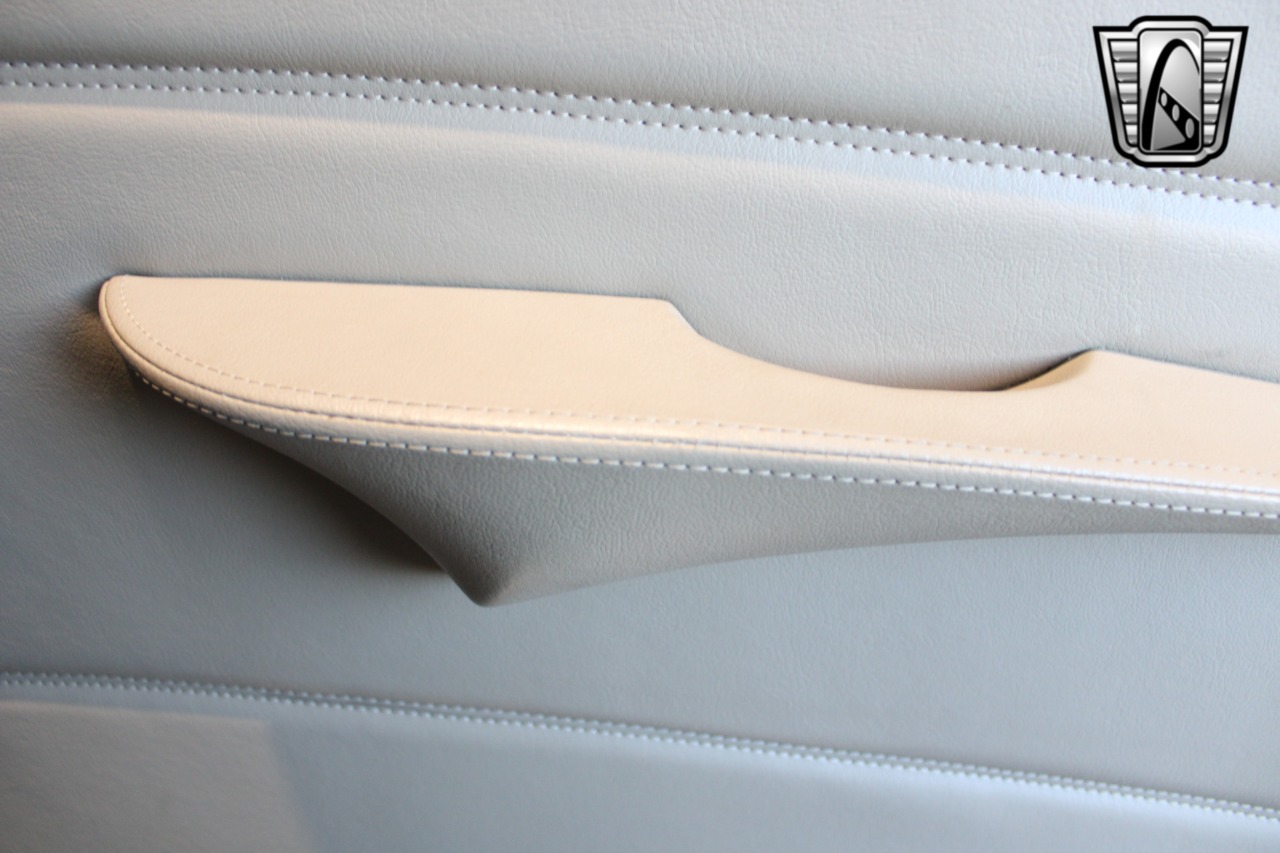 1937 Studebaker J5 Coupe Express 66