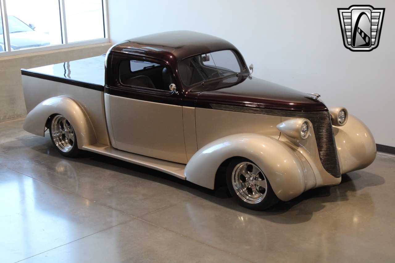 1937 Studebaker J5 Coupe Express 6