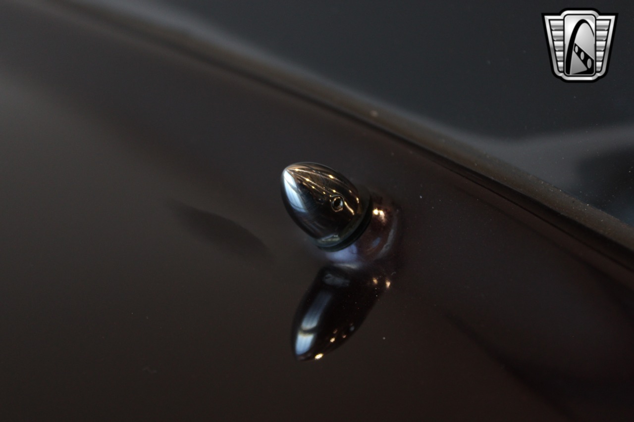 1937 Studebaker J5 Coupe Express 87