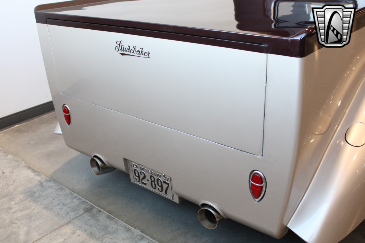 1937 Studebaker J5 Coupe Express 47