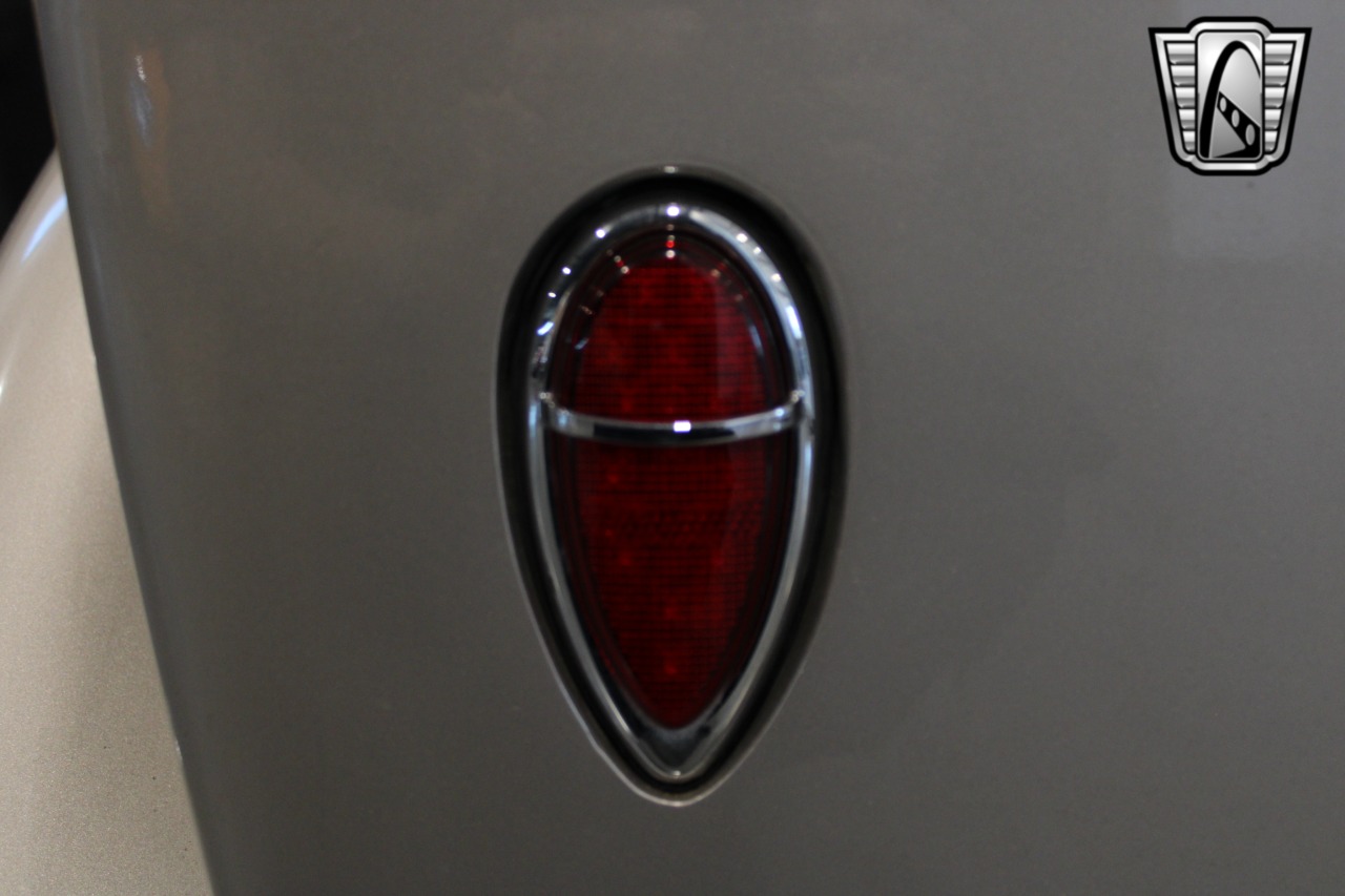 1937 Studebaker J5 Coupe Express 90