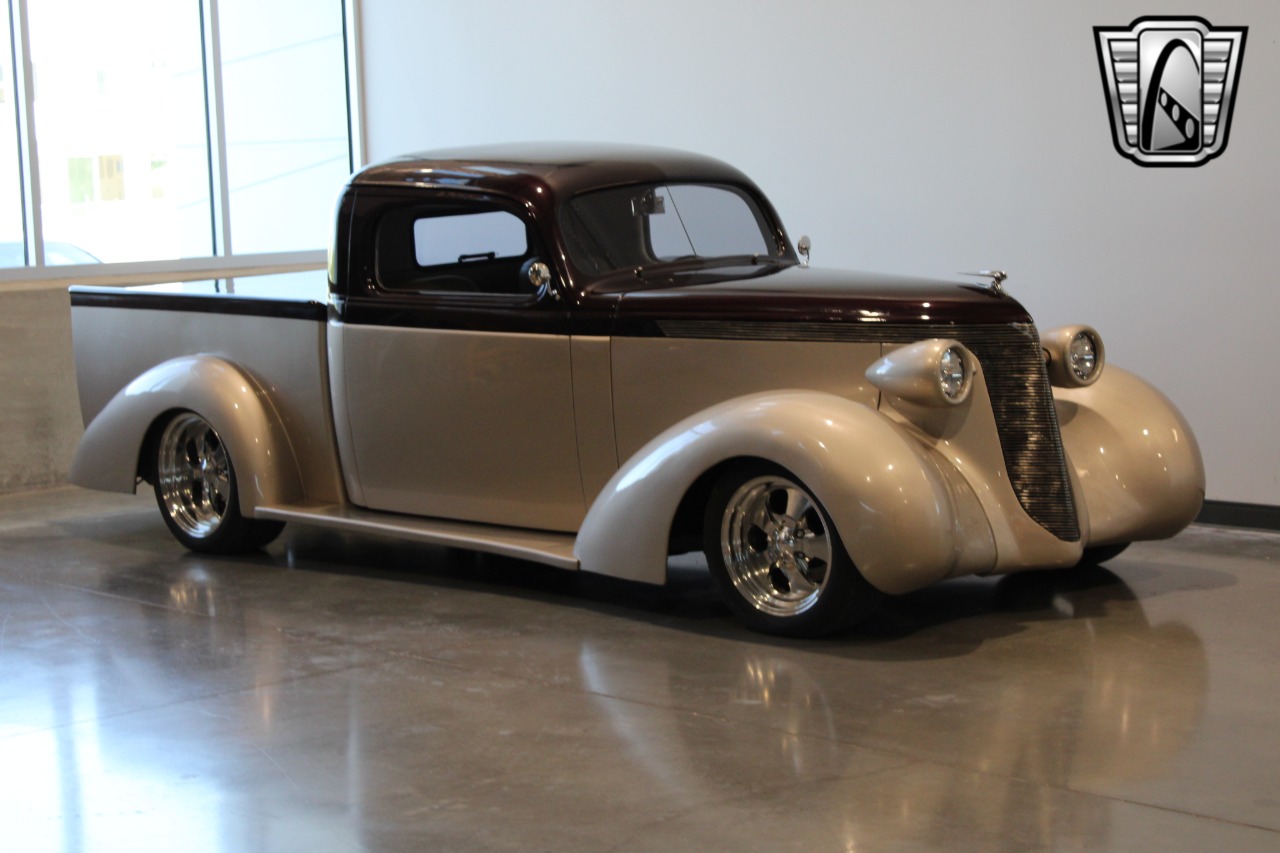 1937 Studebaker J5 Coupe Express 10
