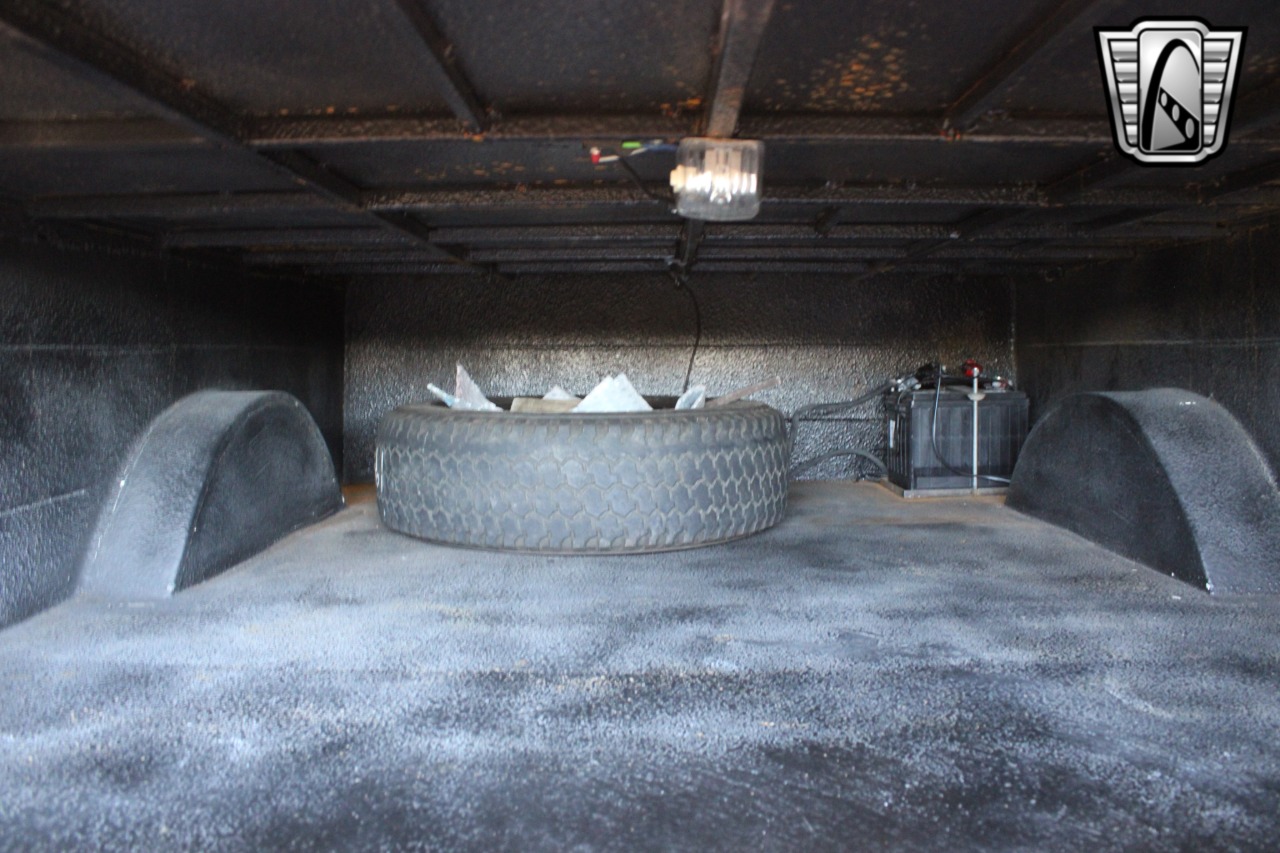 1937 Studebaker J5 Coupe Express 91