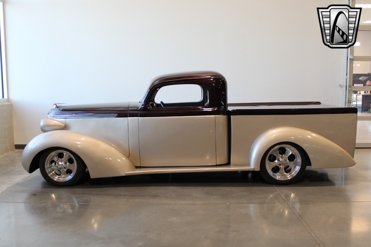 1937 Studebaker J5 Coupe Express 70