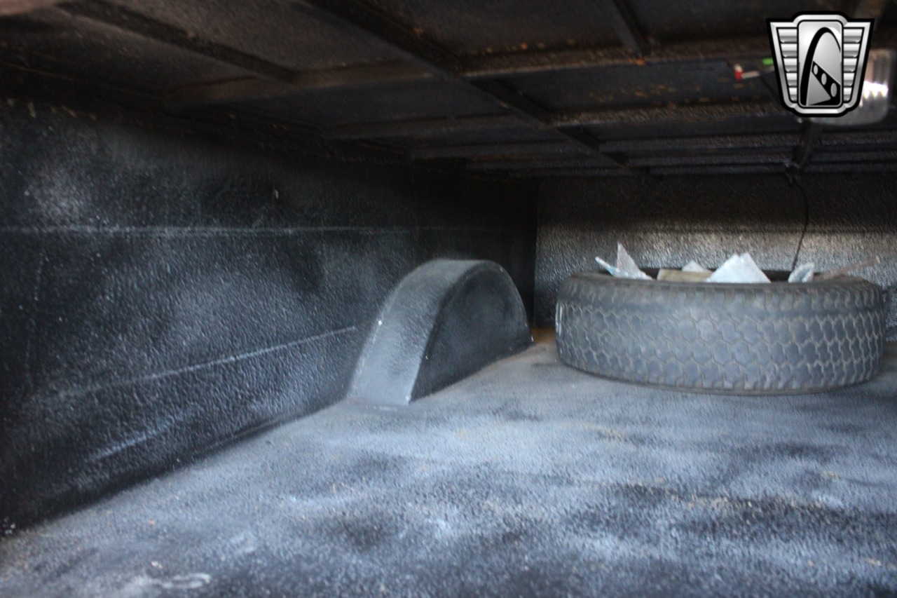 1937 Studebaker J5 Coupe Express 28