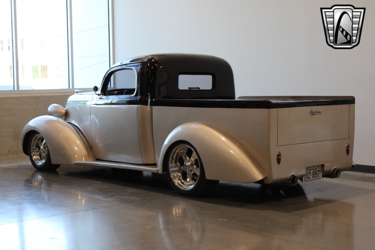 1937 Studebaker J5 Coupe Express 24