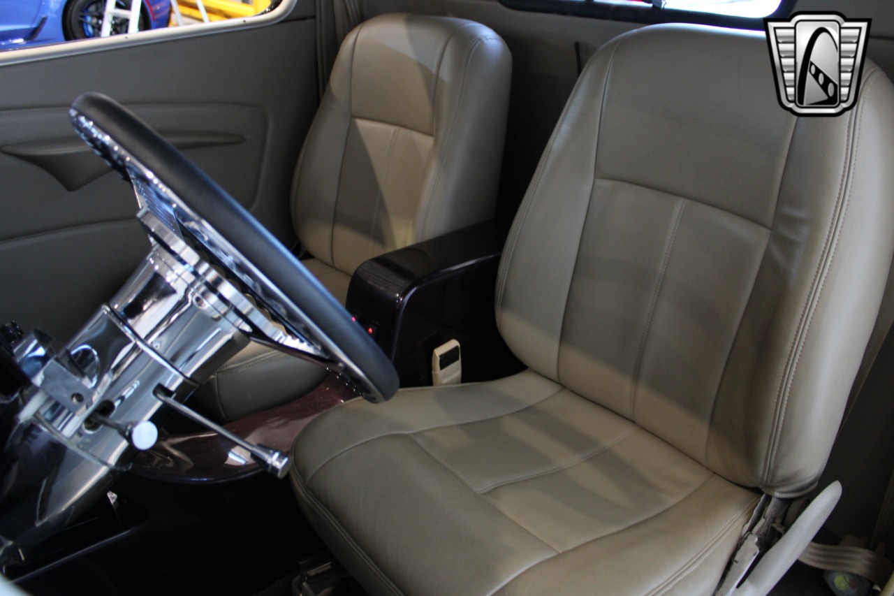 1937 Studebaker J5 Coupe Express 18