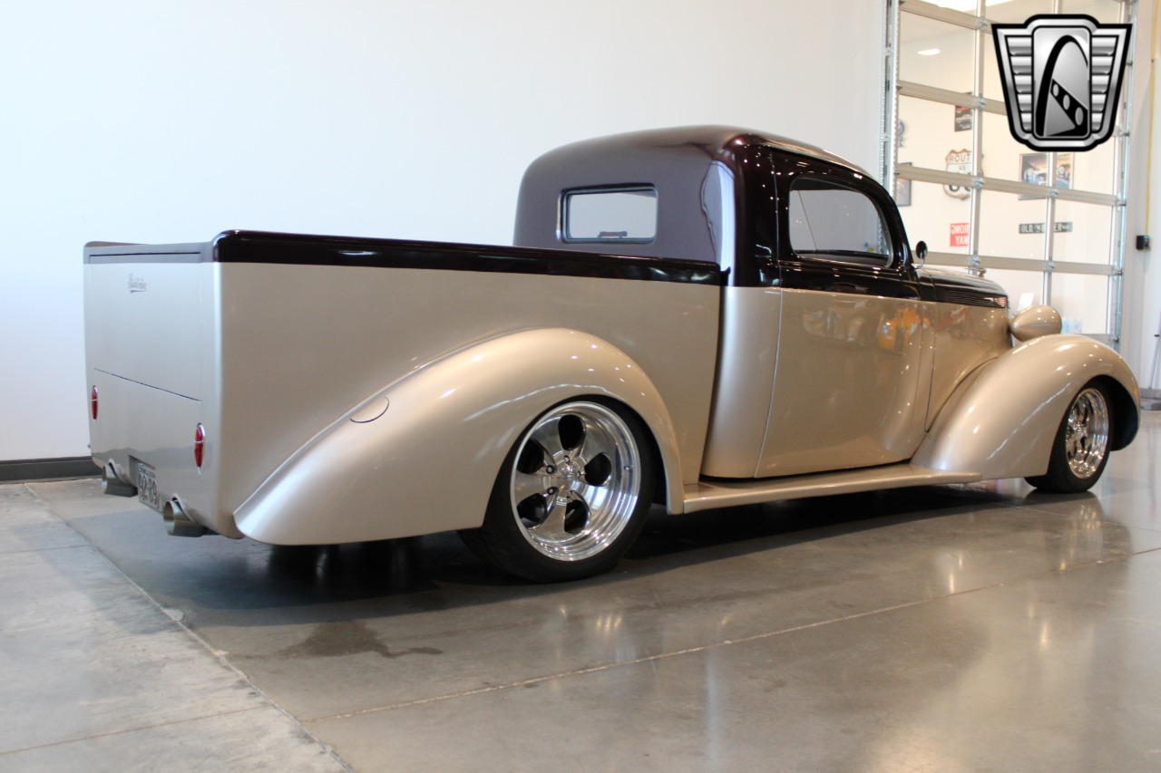 1937 Studebaker J5 Coupe Express 15