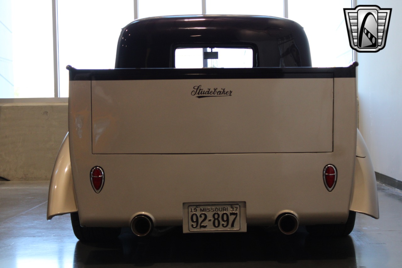1937 Studebaker J5 Coupe Express 73