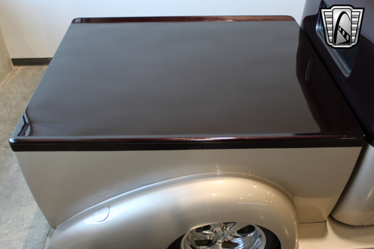 1937 Studebaker J5 Coupe Express 33