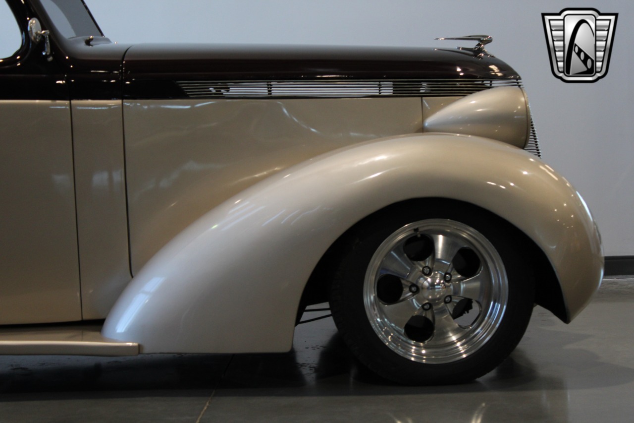 1937 Studebaker J5 Coupe Express 35