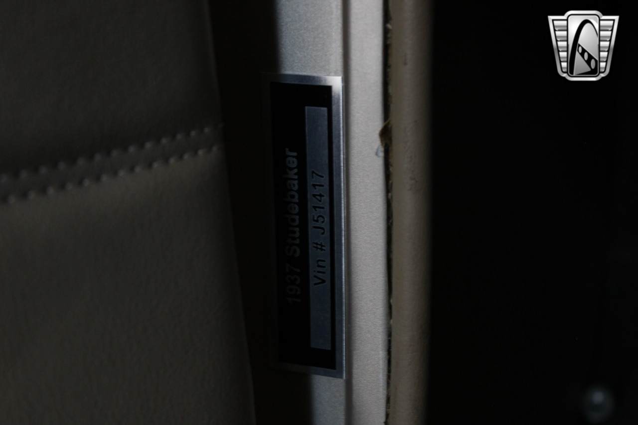1937 Studebaker J5 Coupe Express 59