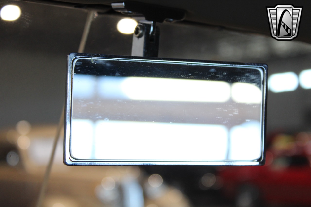 1937 Studebaker J5 Coupe Express 60