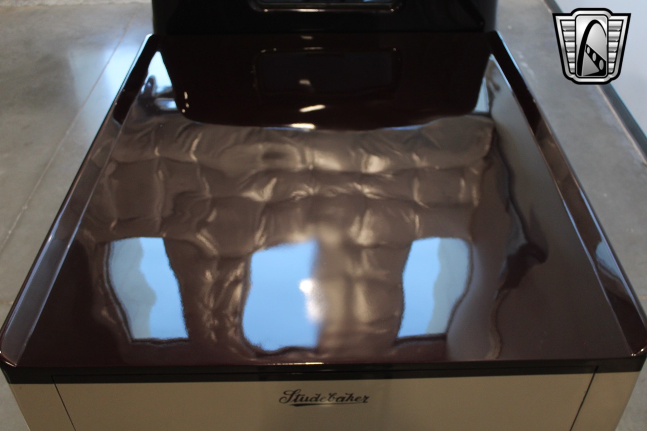 1937 Studebaker J5 Coupe Express 77