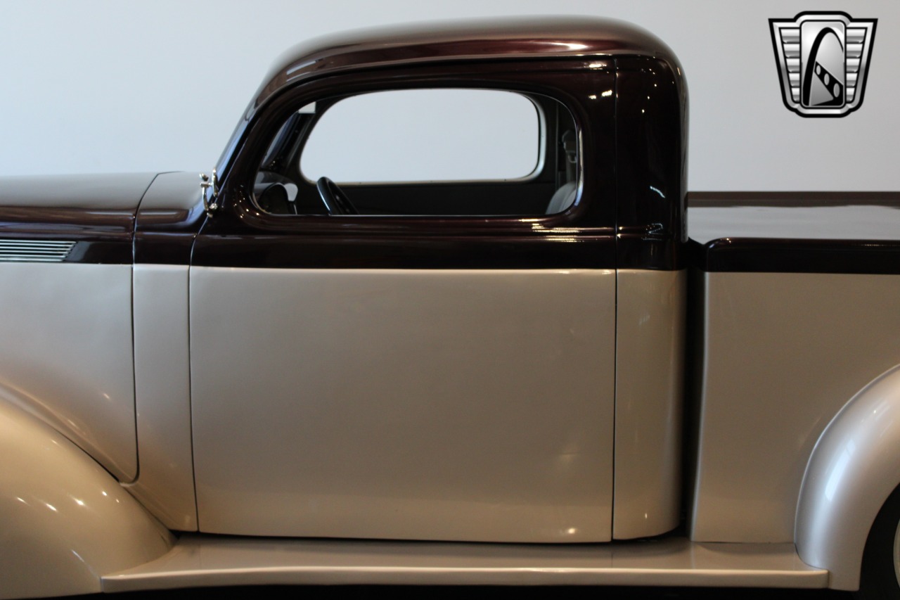 1937 Studebaker J5 Coupe Express 79