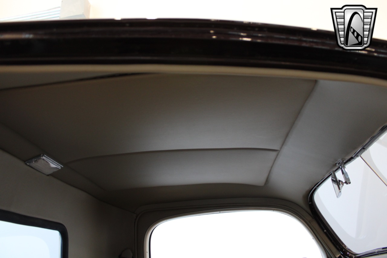 1937 Studebaker J5 Coupe Express 62