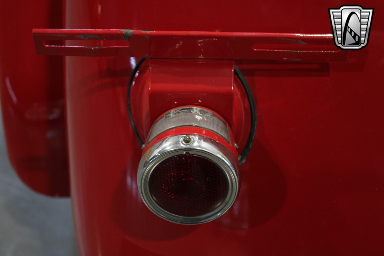 1950 Willys Jeepster 66