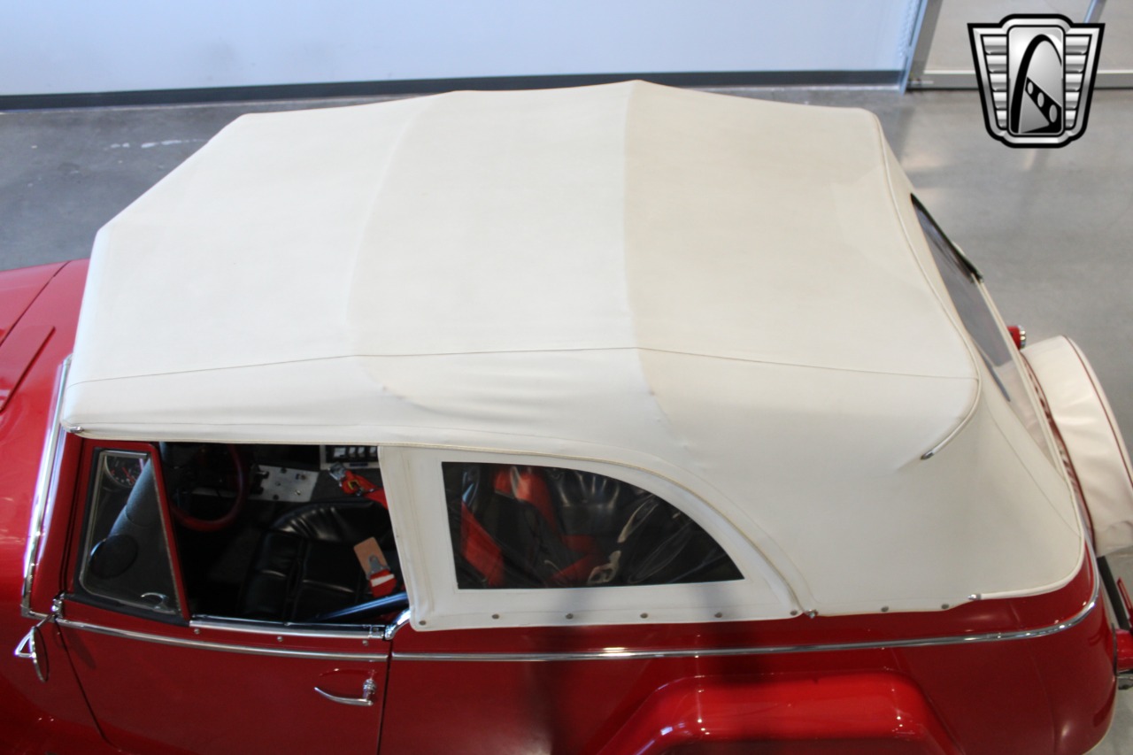 1950 Willys Jeepster 42