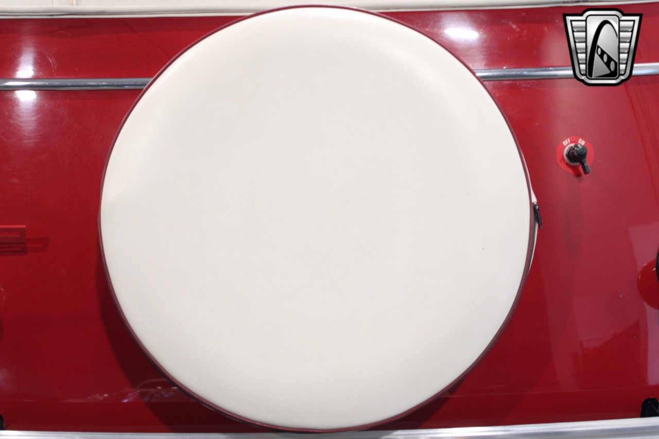 1950 Willys Jeepster 68