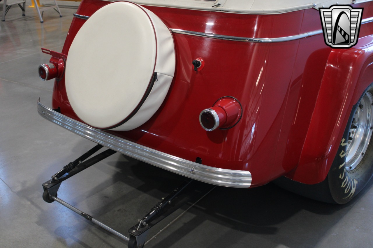 1950 Willys Jeepster 71