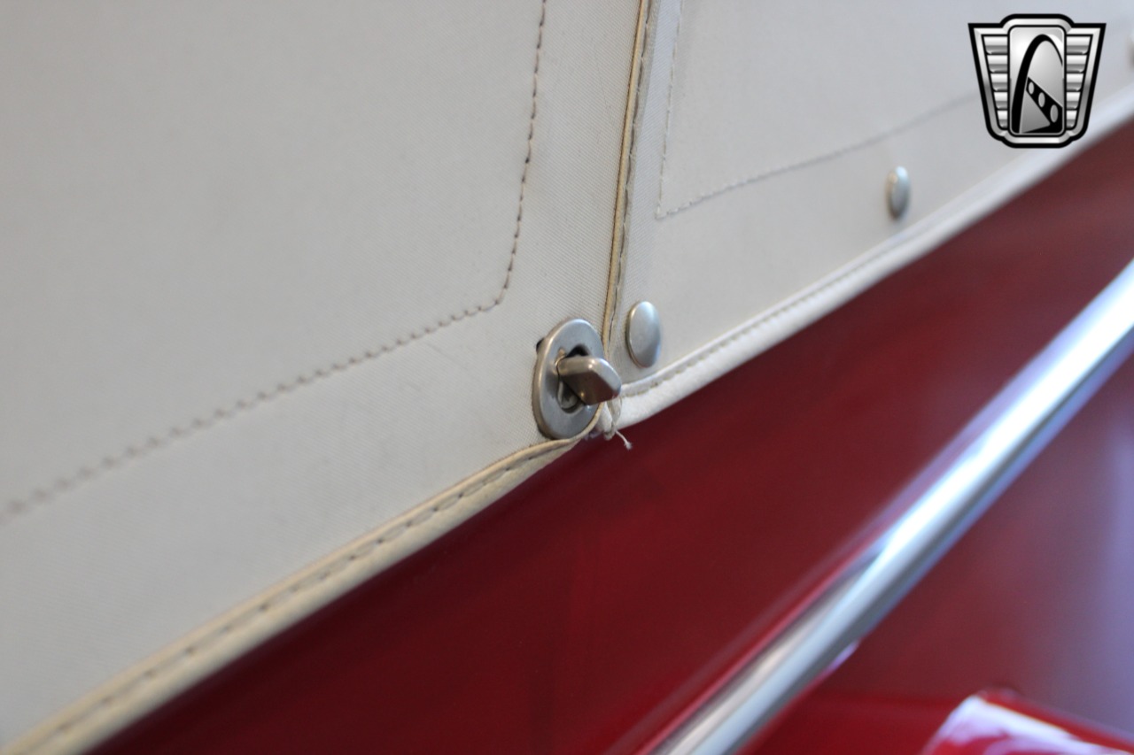 1950 Willys Jeepster 72