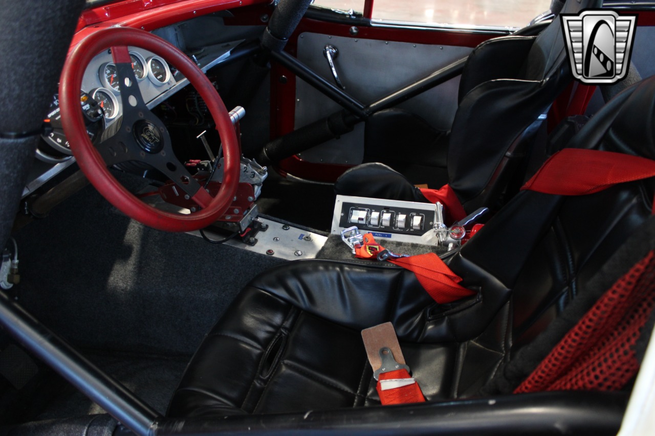 1950 Willys Jeepster 30