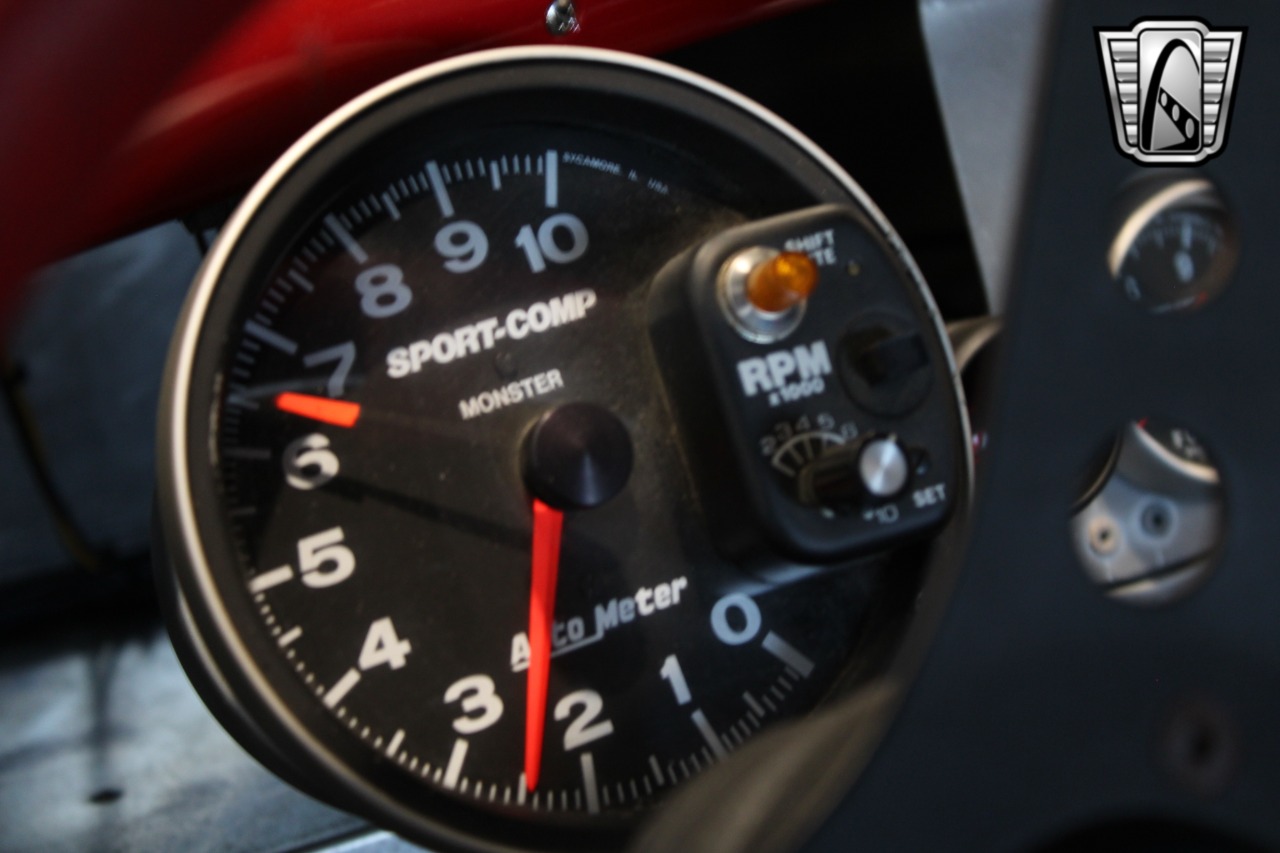 1950 Willys Jeepster 95