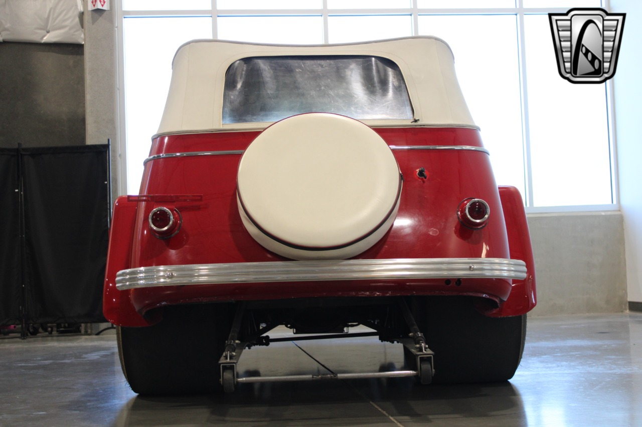 1950 Willys Jeepster 19