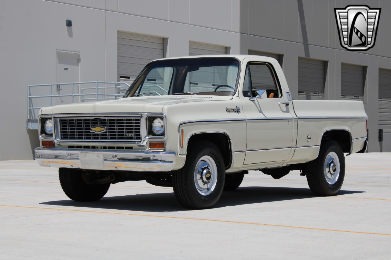 1974 Chevrolet C20 2