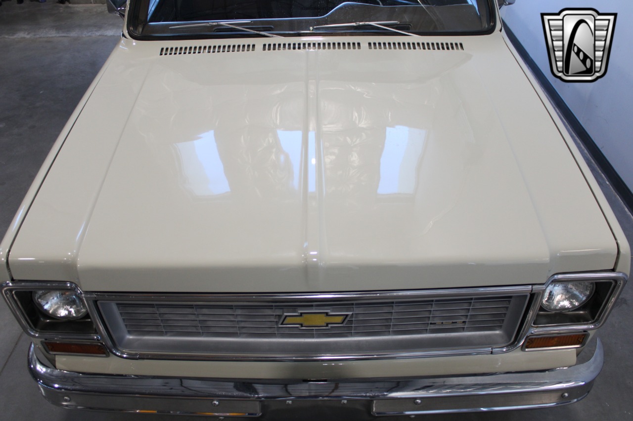 1974 Chevrolet C20 36