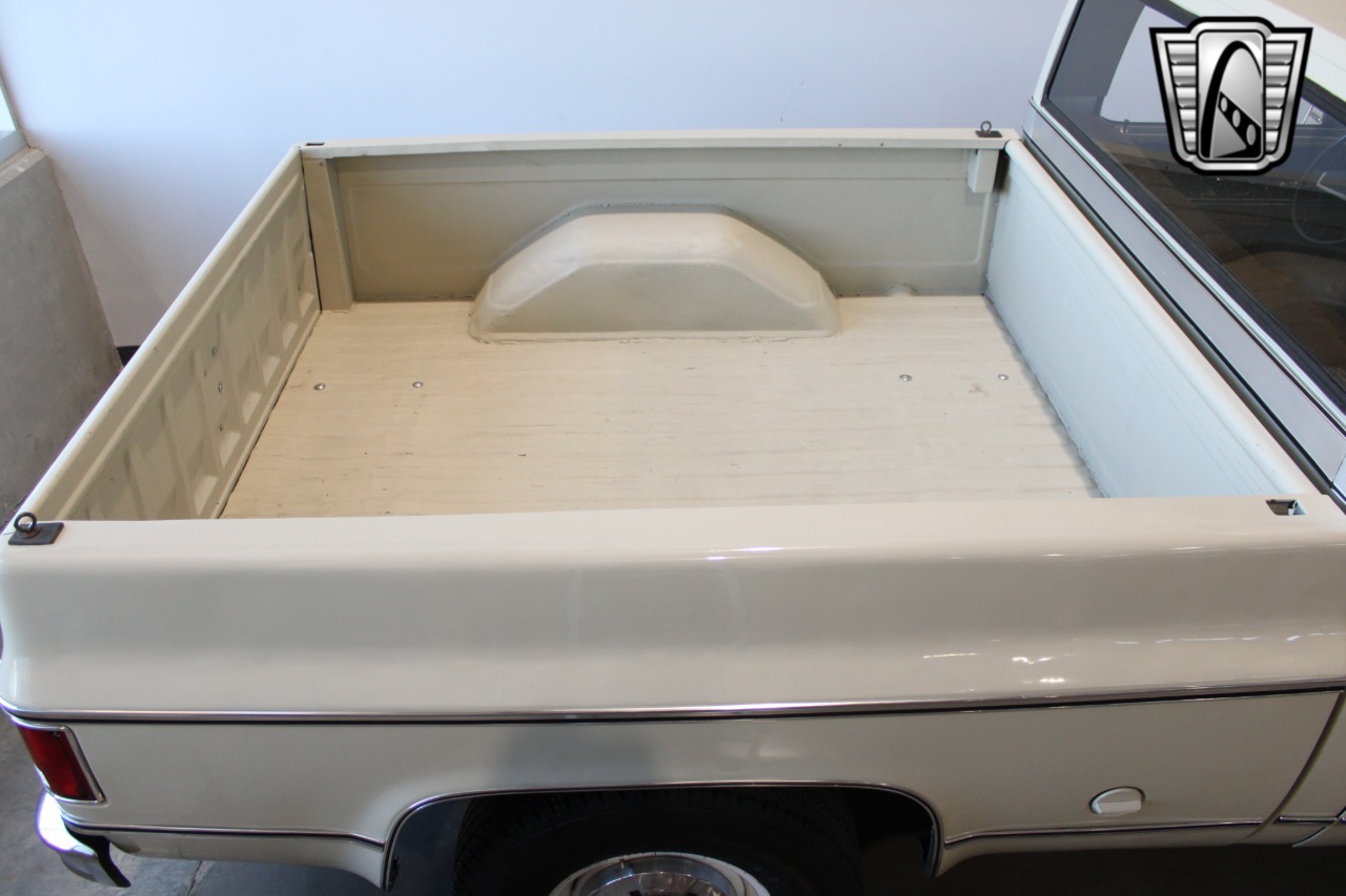 1974 Chevrolet C20 39