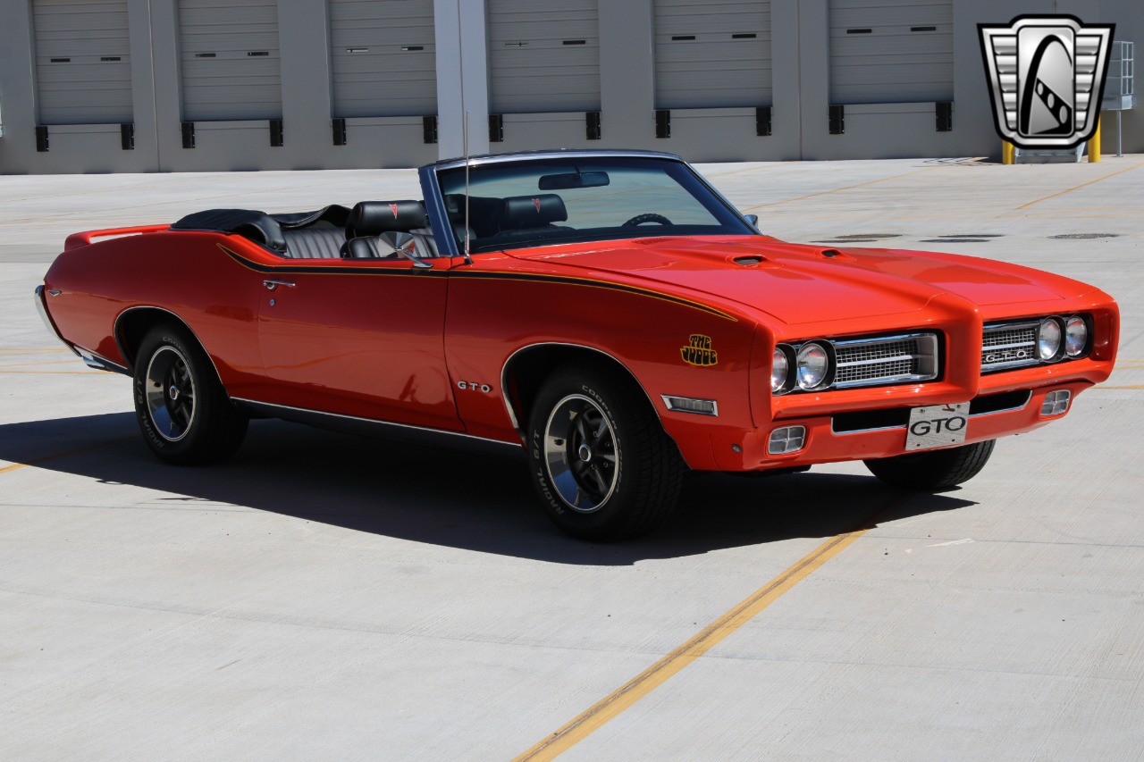 1969 Pontiac GTO 4
