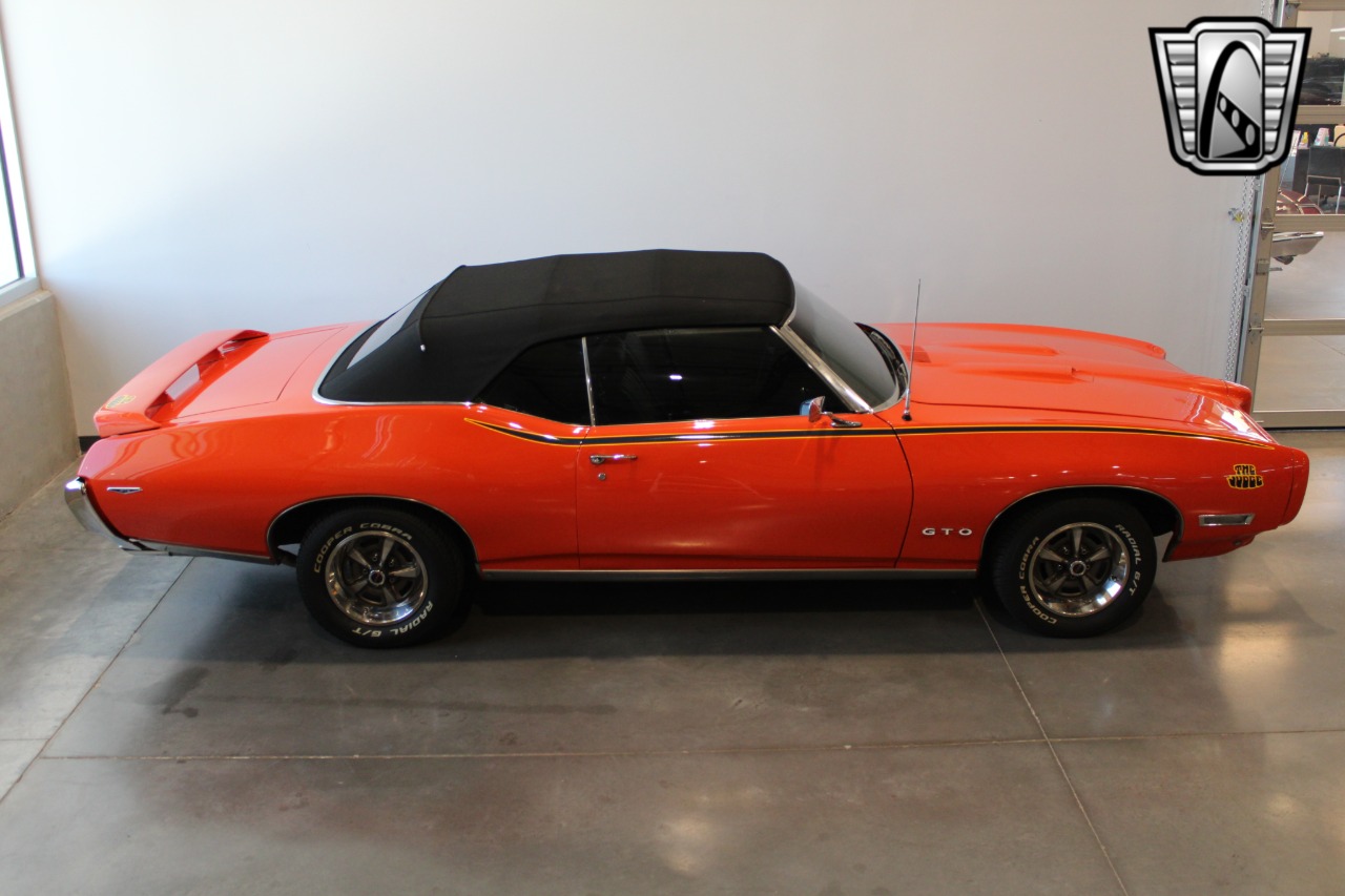 1969 Pontiac GTO 8