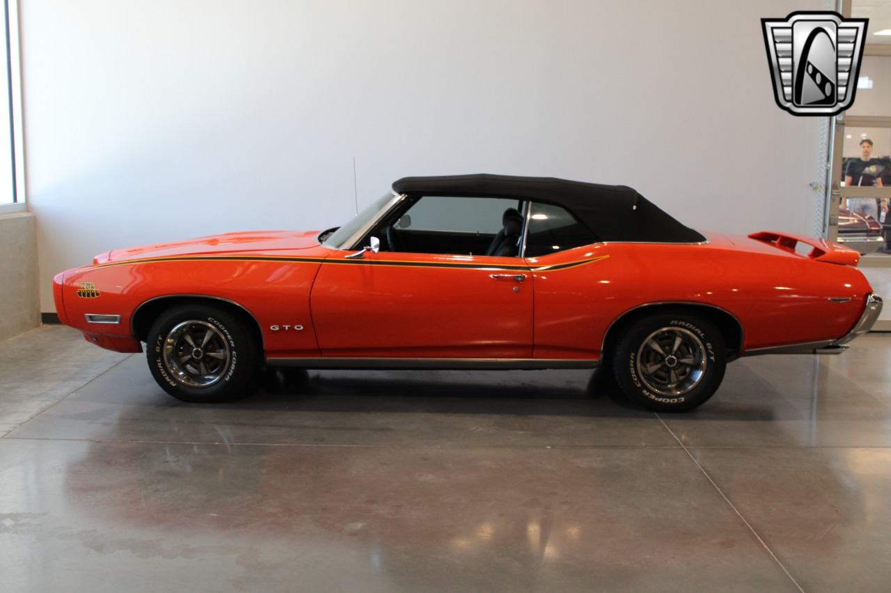 1969 Pontiac GTO 19