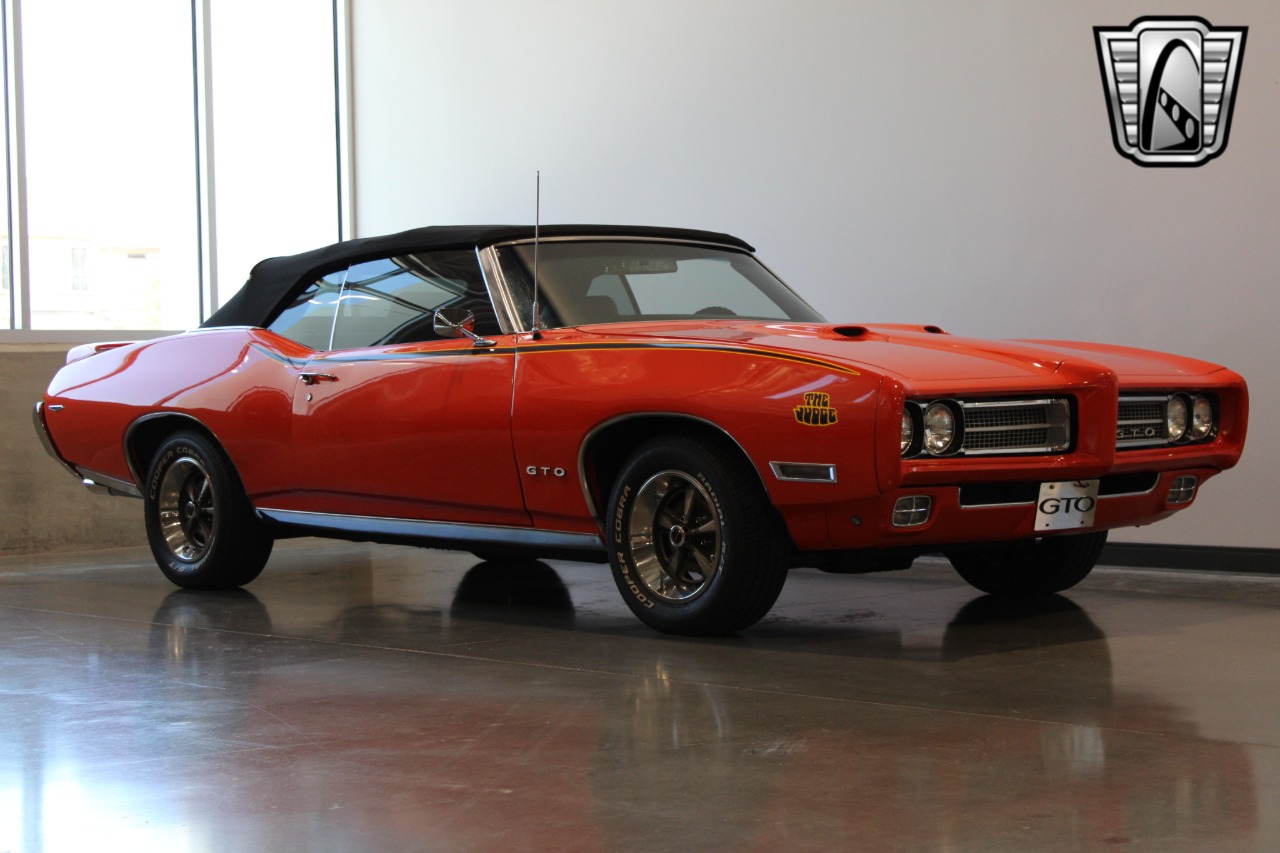 1969 Pontiac GTO 11