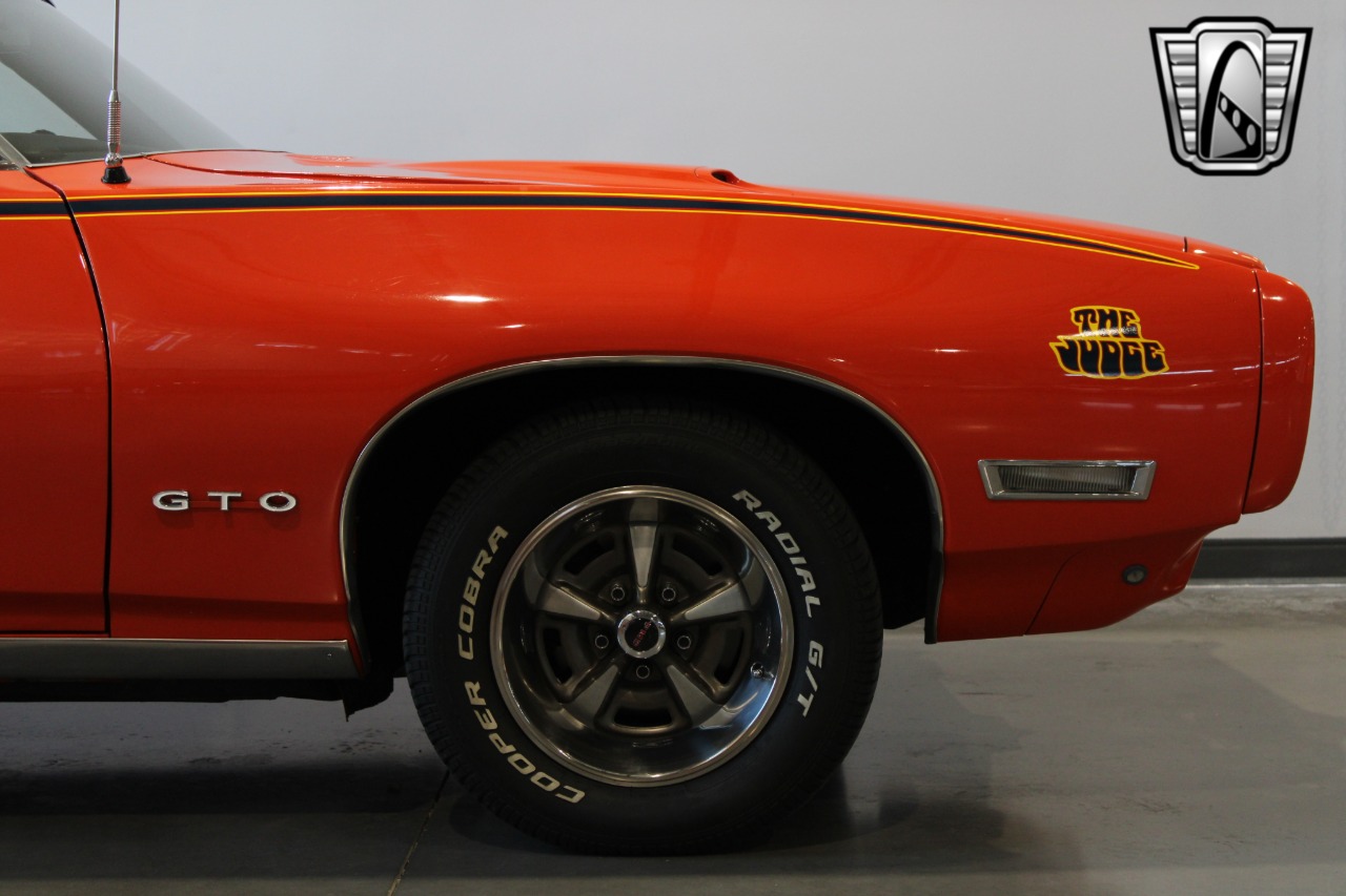 1969 Pontiac GTO 33