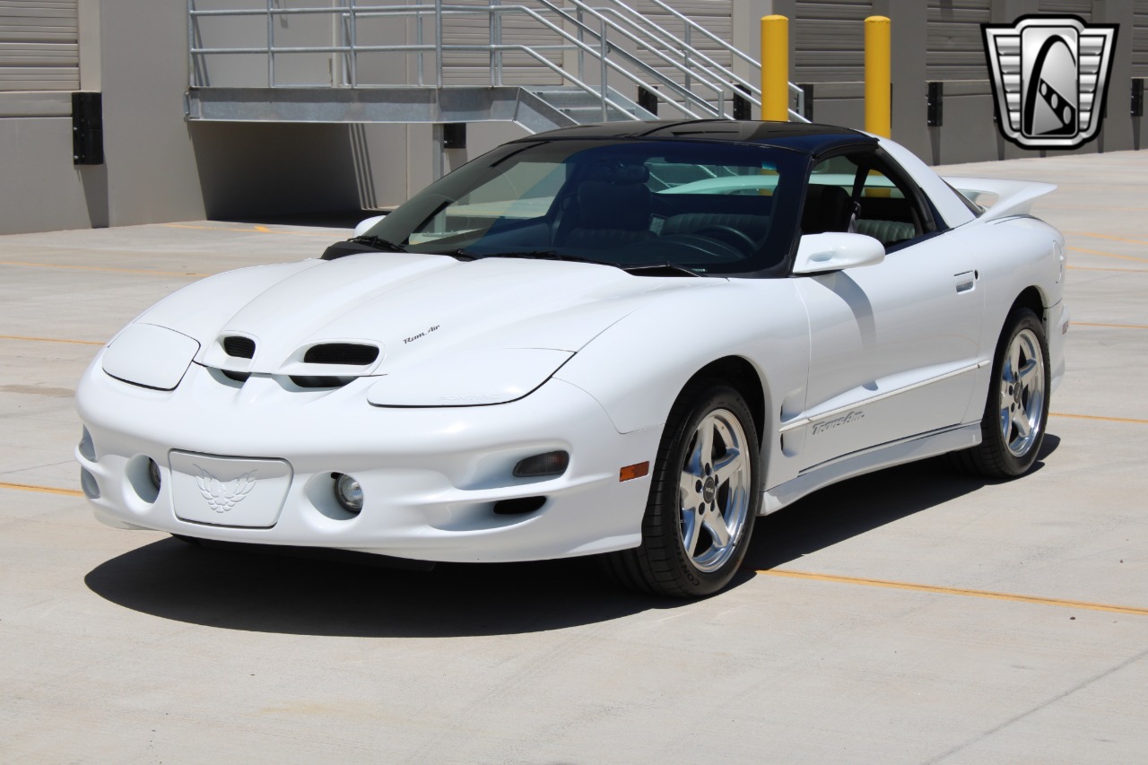 1999 Pontiac Trans Am 3