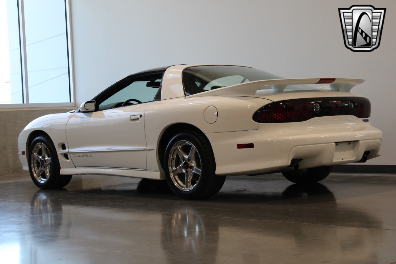 1999 Pontiac Trans Am 38