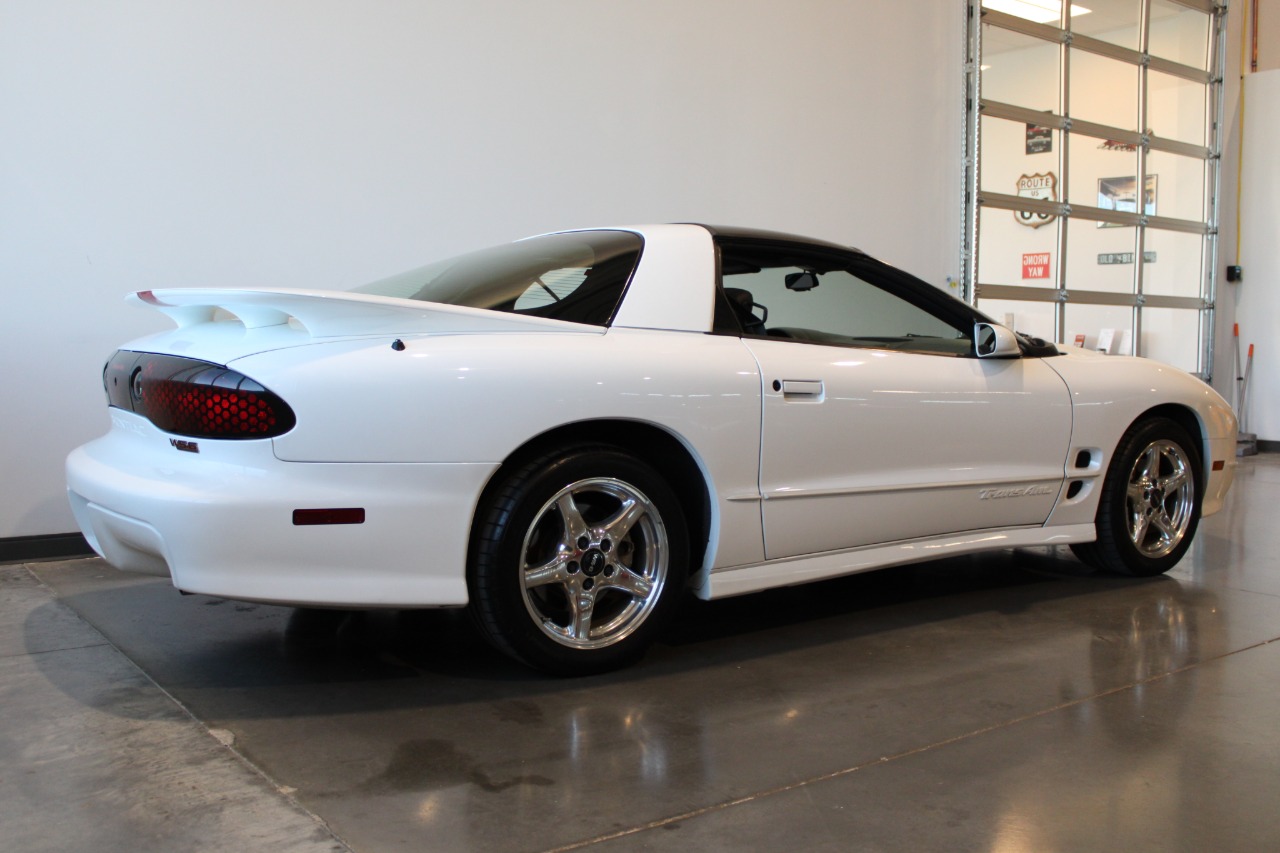 1999 Pontiac Trans Am 17