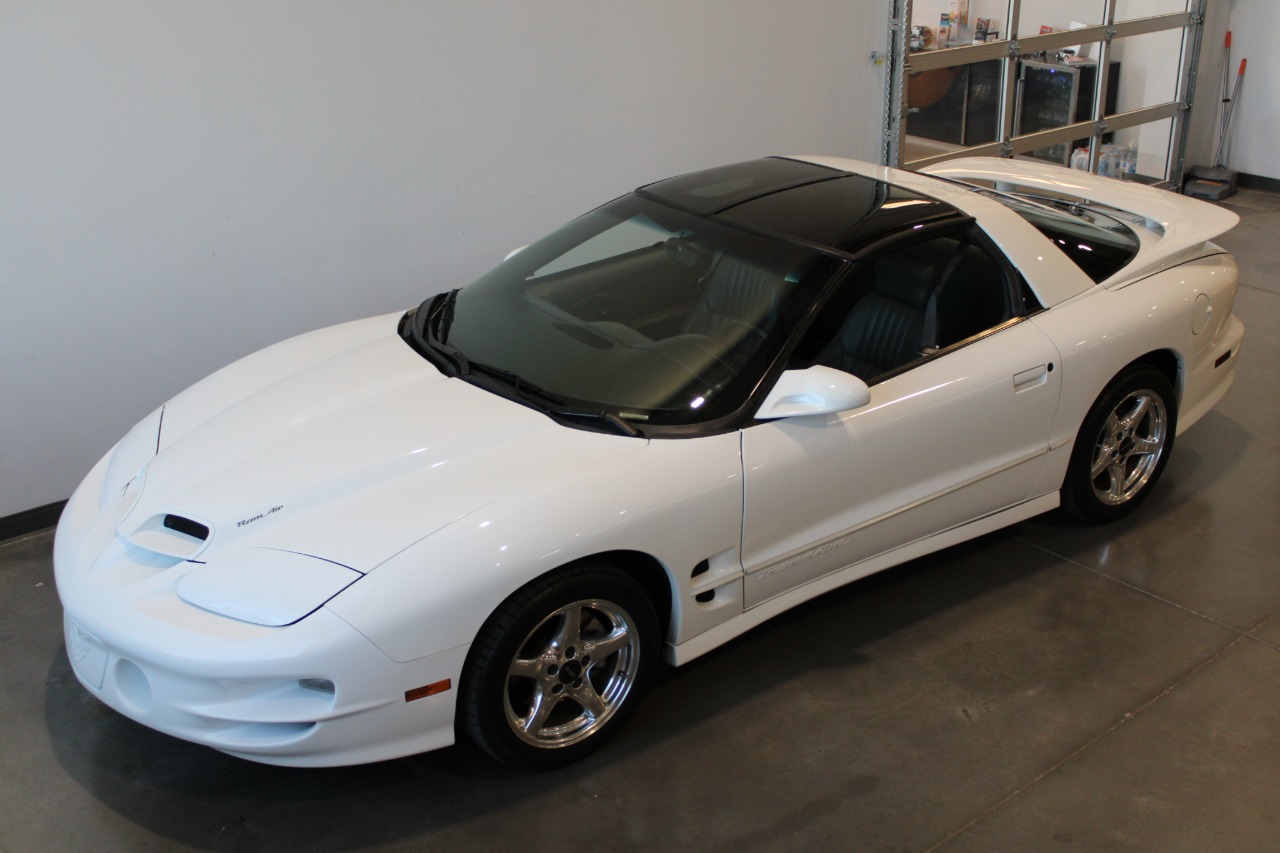 1999 Pontiac Trans Am 18