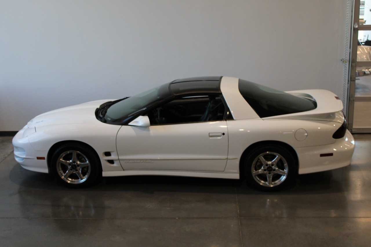 1999 Pontiac Trans Am 19