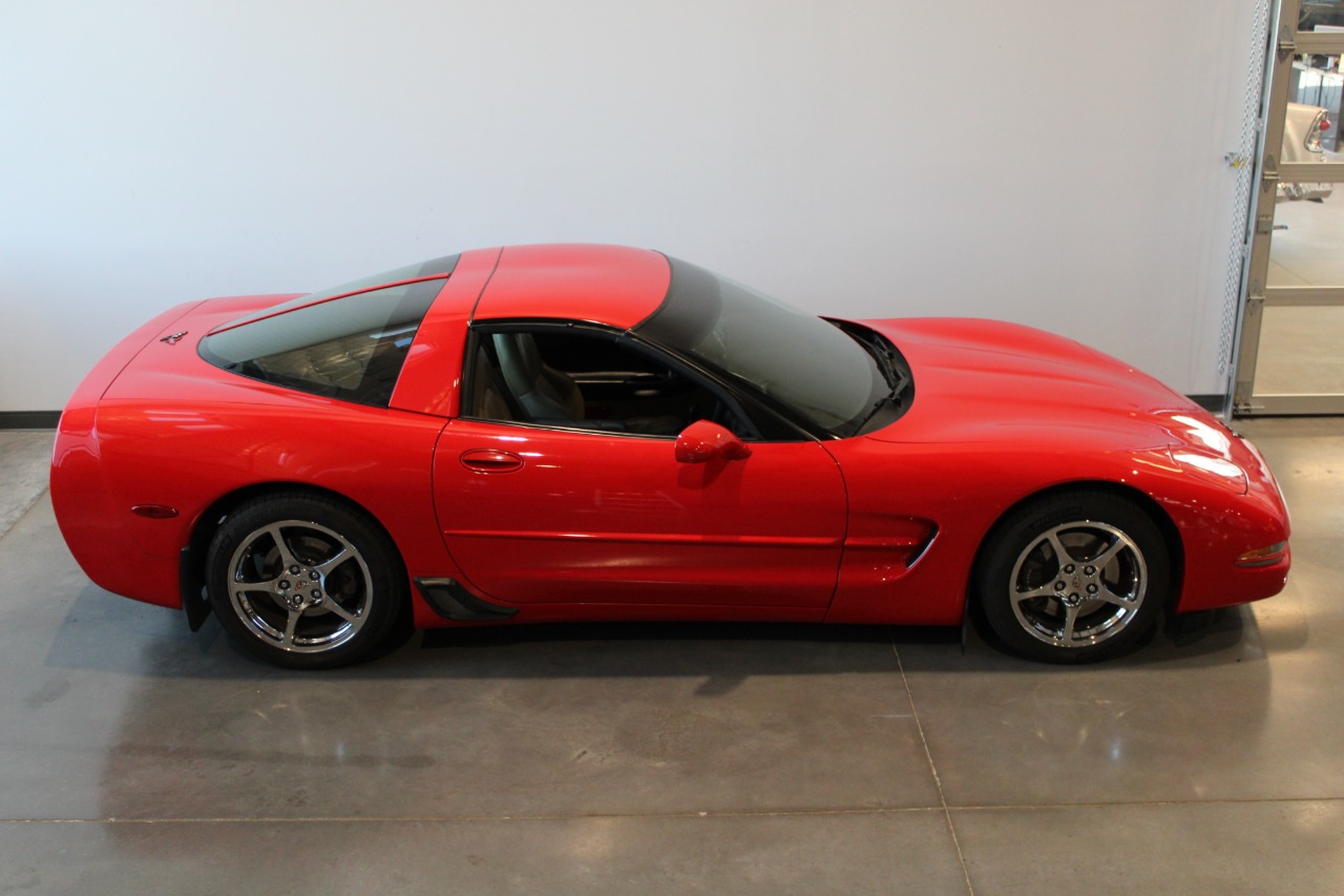 2000 Chevrolet Corvette 9