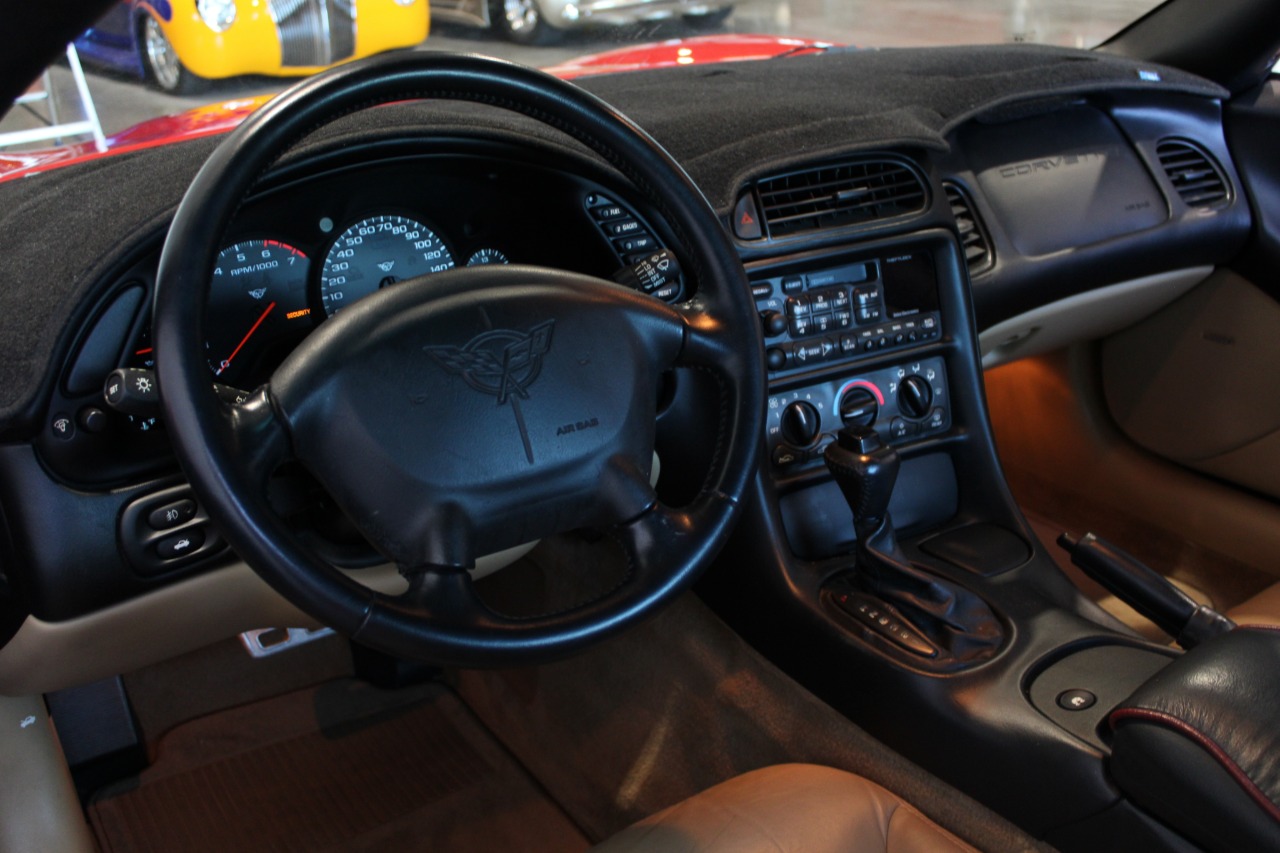 2000 Chevrolet Corvette 25