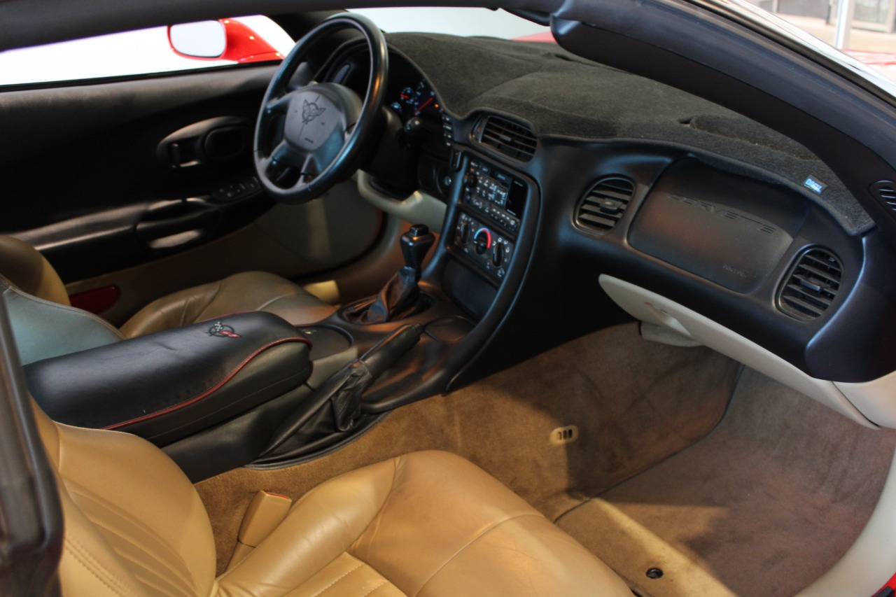 2000 Chevrolet Corvette 26