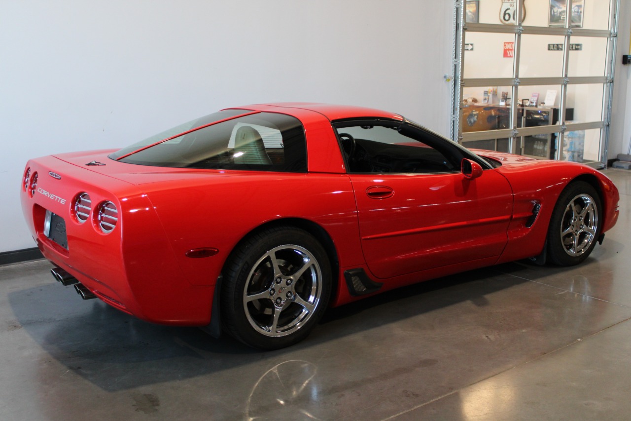 2000 Chevrolet Corvette 14