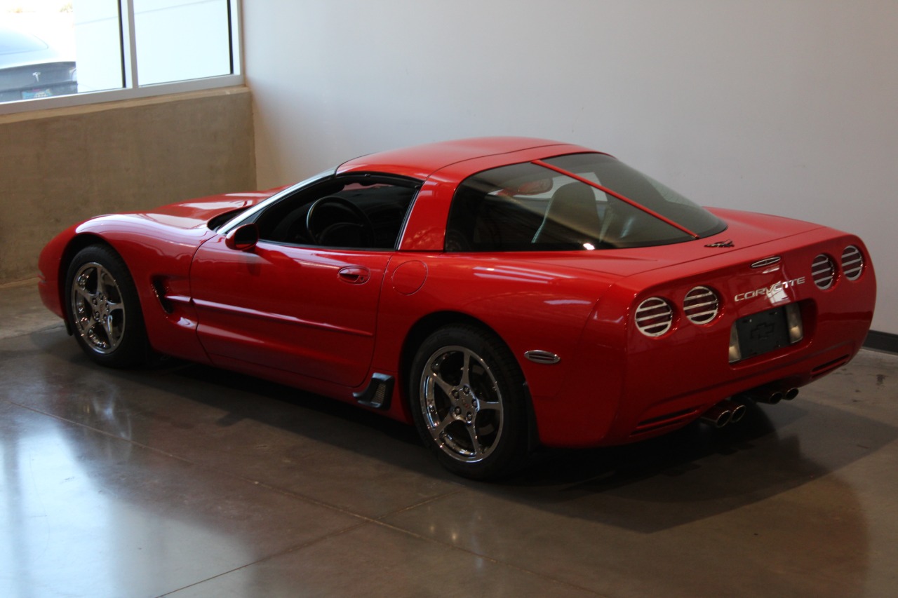 2000 Chevrolet Corvette 17