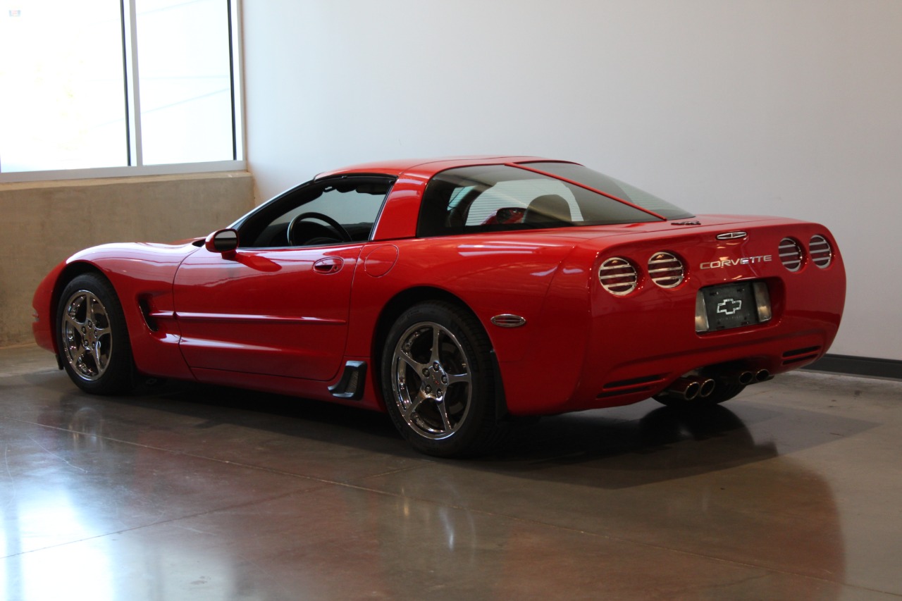2000 Chevrolet Corvette 36