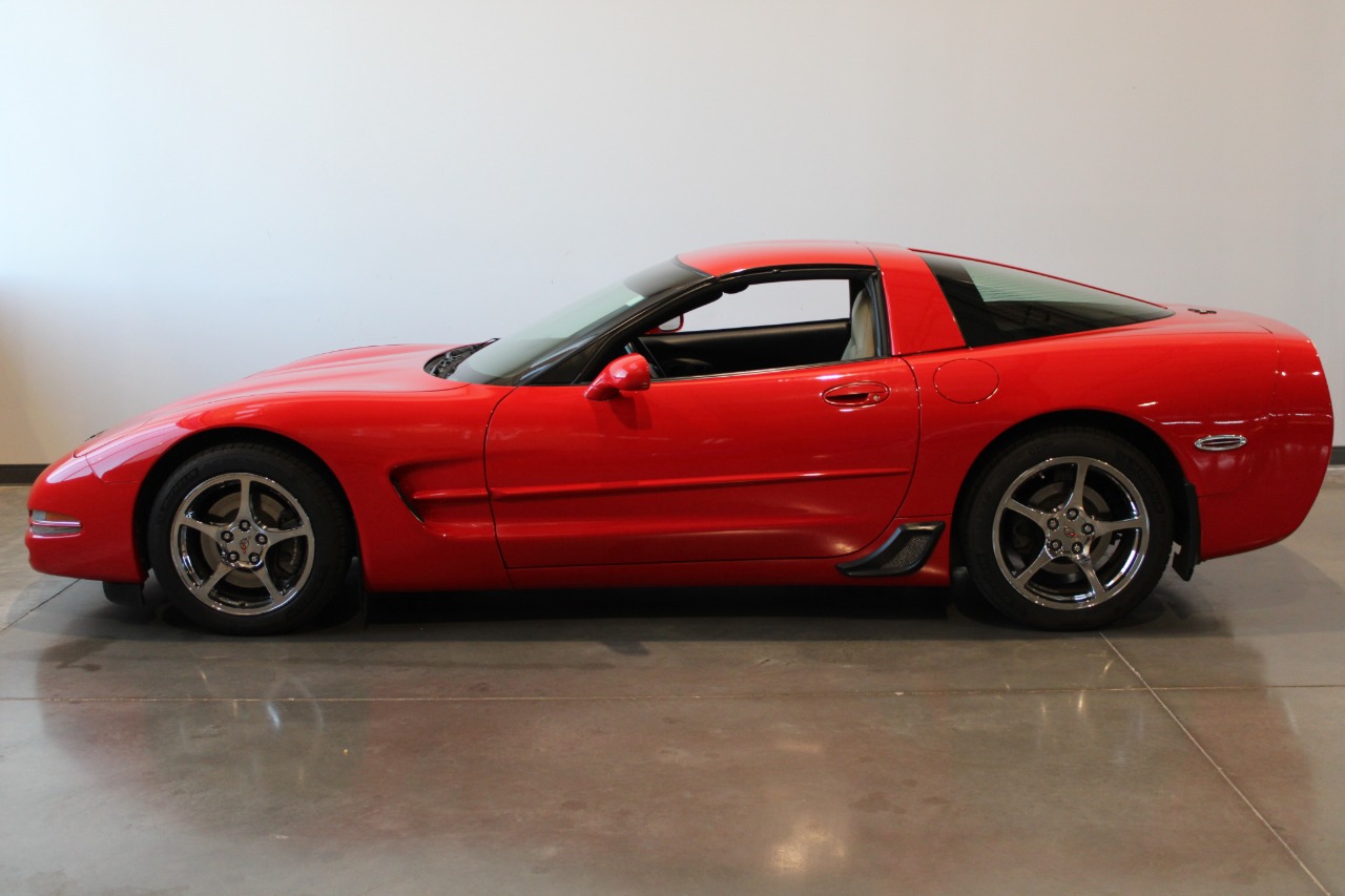 2000 Chevrolet Corvette 37
