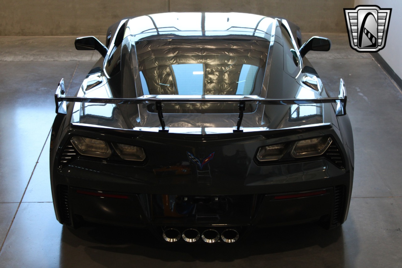 2019 Chevrolet Corvette 6