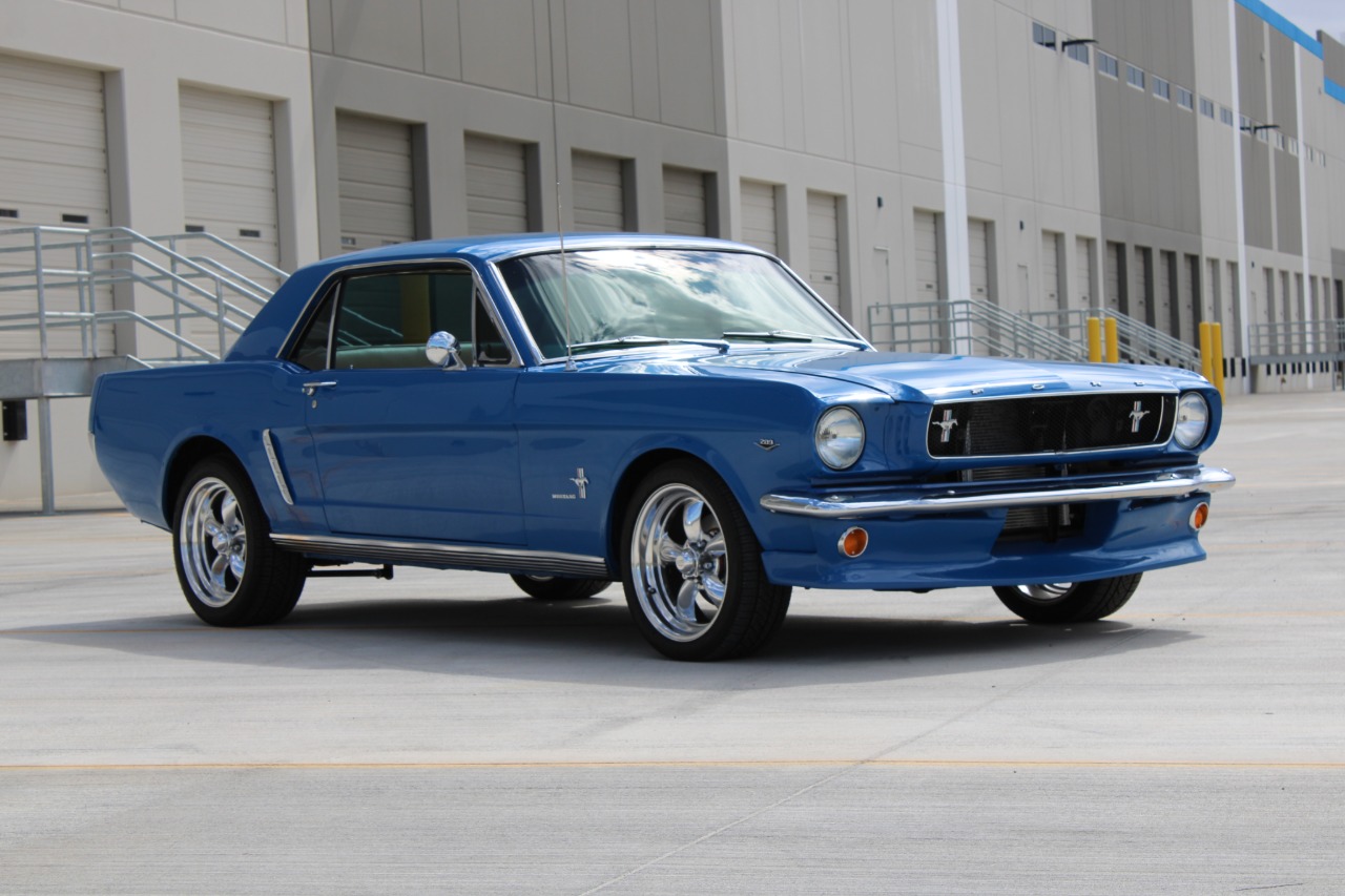 1965 Ford Mustang 4